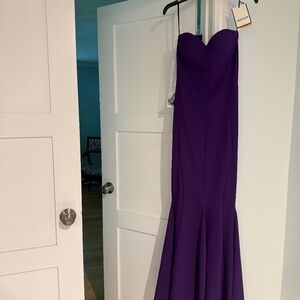 New deep purple strapless Chiara Boni Petite Robe gown with tags size 40it